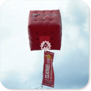 balon promosi udara kotak, balon udara kotak, balon promosi kotak, balon promosi custom, balon promosi helium, balon kotak branding, balon promosi event, inflatable kotak promosi, balon branding udara.